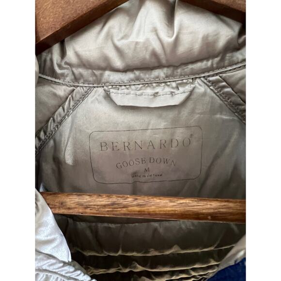 Bernardo Womens Blue Goose Down Puffer Vest Size Medium - Picture 9 of 12